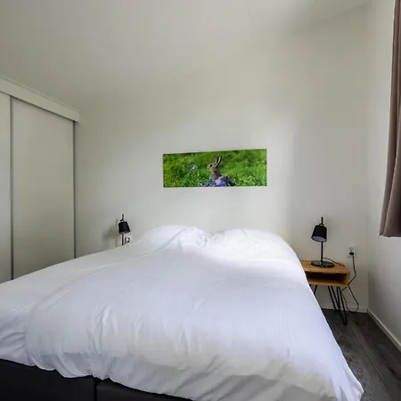 Comfortable With Combination Microwave Near The Veluwe Chalé Hoenderloo